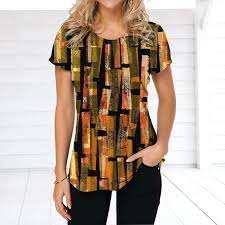 Camiseta estampada para mujer, estilo urbano, con logo brillante y elegante. - Product Image 2