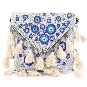 Bolso de Hombro Cuadrado Hecho a Mano con Cuentas, Patrón Circular Azul, Borlas Bordadas, Bolso de Mujer para Regalos de Boda - Hecho a Mano en India - Product Image 4