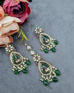 Luxury Pear Shape Uncut Stone Kundan <b>Necklace</b> With Earrings And Mangtika Traditional Ethnic Party Wear Jewellery Set Collections - Product Image 6