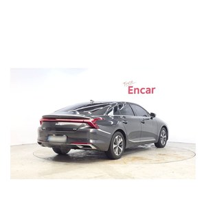 Kia K8 Noblesse 2023 con Volante a la Izquierda, Caja de Cambios Automática, Asientos de Cuero - ¡Solo 78,133 Km! - Product Image 2