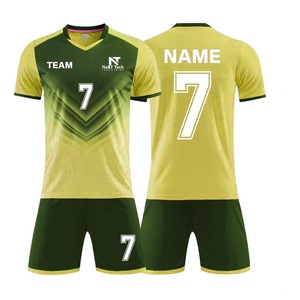 Vêtements de sport confortables pour hommes, uniforme de football 100% polyester, uniforme de football sur mesure pour hommes - Product Image 6