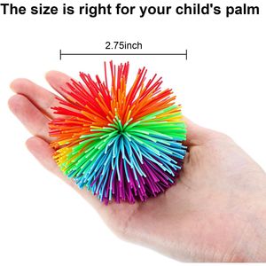Set di 12 Palline Sensoriali Morbide Arcobaleno con Pompon, Antistress Rimbalzanti per Giochi Sensoriali, Regali per Feste e Compleanni - Product Image 2