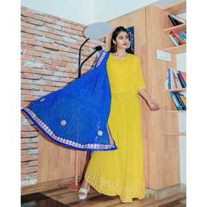 Robe Gotta faite à la main, jaune vif, silhouette trapèze, magnifique dupatta Lehariya, taille XS, tissu organza, taille naturelle, col rond - Product Image 5