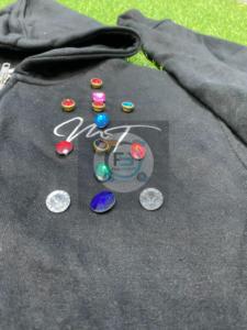 เสื้อฮู้ดซิปประดับคริสตัลหรูหรา สกรีนโลโก้ตามสั่ง |   เสื้อฮู้ดฟลีซขนาดใหญ่พิเศษแบบหนา |   เสื้อฮู้ดคริสตัลสไตล์สตรีทแวร์สำหรับทุกเพศ - Product Image 3