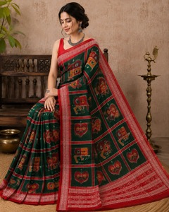 Exquisito Saree de Algodón Tejido a Mano Verde y Rojo con Motivo de Cuadrícula Pasapalli Patola Ikat y Borde Rojo, Tradicional para Bodas y Fiestas Indias - Product Image 1