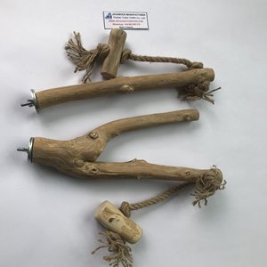 JAVAWOOD MANUFACTURER ของเล่นไม้ธรรมชาติสำหรับสุนัขพร้อมเชือก ผลิตในเวียดนาม ของเล่นแทะสำหรับสัตว์เลี้ยงในร่มที่ทนทาน - Product Image 1