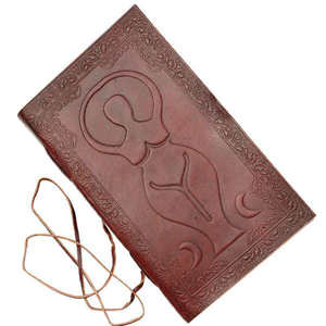 Carnet de notes à couverture rigide en cuir véritable avec motif gaufré de déesse celtique fait à la main pour croquis Cadeau personnalisable - Product Image 5