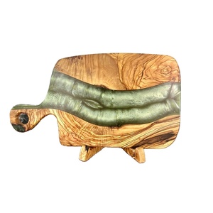 Planche à découper et de service en bois époxy personnalisée Ustensiles de cuisine faits à la main pour hôtels, restaurants et intérieurs de maison - Product Image 5