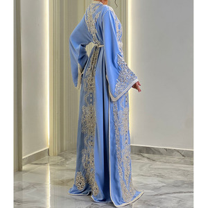 Kaftan de Mariage Marocain Fait Main avec Détails Artisanaux Tissu Premium Fournisseur et Fabricant de Vêtements en Gros - Product Image 2