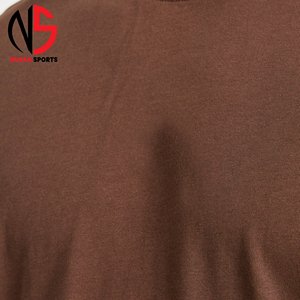 เสื้อยืดผู้ชาย NURAK คุณภาพพรีเมียม ผ้าฝ้าย 100% 180 กรัม ทรงปกติ ลายเรียบ แห้งเร็ว ระบายอากาศดี สีสันปรับแต่งได้ - Product Image 5