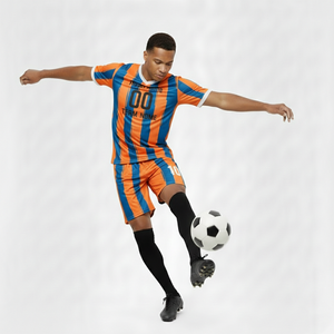 Nuevo Diseño de Uniforme de Fútbol de Color Sólido con Apliques a Rayas, Transpirable, 100% Poliéster, Personalizado para Adultos Unisex - Product Image 2