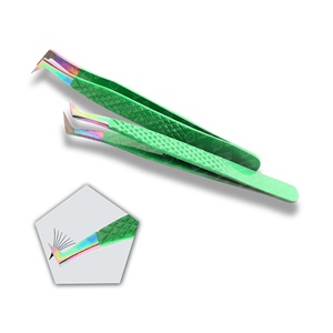 Pinzas para pestañas múltiples con punta de color verde hechas con material de acero inoxidable de alta calidad, perfectas para aislar pestañas naturales - Product Image 1