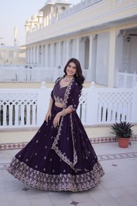 Lehenga Choli Moderno con Bordado Intenso para Mujeres Adultas, Tela Fox Georgette, Ropa de Fiesta, Alta Demanda, Poliéster y Seda, Estilo Indio-Pakistaní - Product Image 5