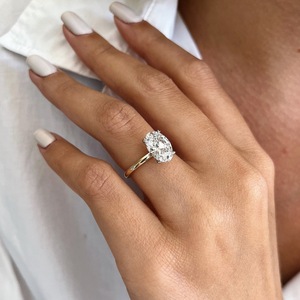 Anillo de Diamante Cultivado en Laboratorio de 2.5 Quilates, Corte Ovalado, Solitario, Dos Tonos, Oro de 14k, Certificado IGI - Product Image 1