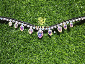 Diadema de Cuero con Cristales Multicolor de Excelente Calidad ADEEFA, con Tamaños y Colores Personalizables Disponibles a Buen Precio - Product Image 3