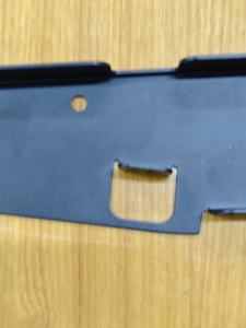 Plaque de montage en tôle d'acier OEM avec fentes de ventilation pour armoire industrielle et équipement électrique, modèle personnalisé de marque - Product Image 4