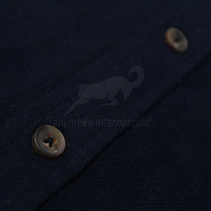 เสื้อยืดผ้าสักหลาดผู้ชายคุณภาพสูง อุ่นและนุ่ม เหมาะสำหรับลุคสบายๆ และกิจกรรมกลางแจ้ง - Product Image 3