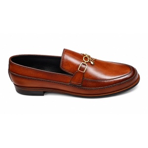 Mocasines de Hombre con Punta en Pico de LEATHER STUDIO, Parte Superior de Cuero Vacuno, Transpirables, Ligeros, Entresuela de Goma, Cierre Deslizante, Logotipo Grabado - Product Image 3