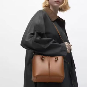 Bolsos de Hombro de Lujo para Mujer, de Gran Capacidad, con Logotipo Personalizado del Fabricante, a la Moda, para Exteriores, Bolso Bandolera - Product Image 2