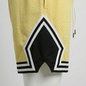 Shorts de basket-ball vintage jaunes en maille pour hommes, taille élastique avec cordon de serrage, vêtements de sport d'entraînement, bas de tenue streetwear d'été - Product Image 4