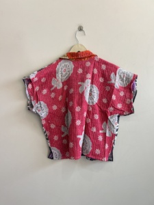 เสื้อแจ็คเก็ตสั้นแบบควิลท์ทำมือหลากหลายแบบ ลายคันธา แบบสองด้าน สไตล์โบโฮ วินเทจ - Product Image 2