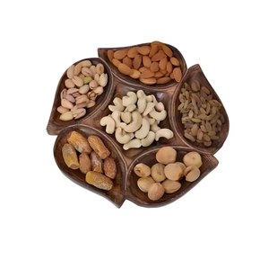 Bandeja moderna hecha a mano con forma de hoja antigua, de madera, para frutos secos, utensilio de cocina con compartimentos para uso en catering. - Product Image 3