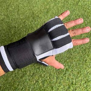 Bandages de boxe personnalisés à séchage rapide, avec rembourrage en gel résistant aux chocs et sangle de poignet sécurisée pour la boxe, le fitness et l'entraînement de boxe - Product Image 3