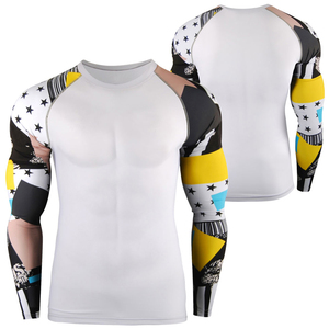 T-shirt de sport ajusté pour homme, idéal pour l'entraînement physique, la course à pied et les activités sportives, extensible et confortable à porter - Product Image 3