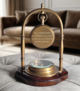 Reloj de Escritorio Clásico Vintage de Latón con Esfera de Números Romanos, Reloj de Mesa Colgante, Base de Madera de Estilo Antiguo, Decoración para el Hogar y la Oficina - Product Image 2