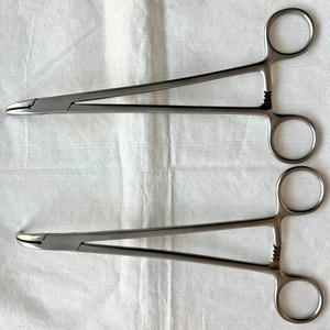 Pinzas Hemostáticas para Ducto Biliar Curvas Moynihan de Jamso Industries, 230 mm, 9 Pulgadas, JI-3907, Certificación CE - Product Image 4