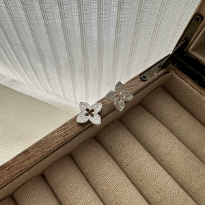 ต่างหูเงินแท้ S925 สไตล์เกาหลี ดีไซน์เฉพาะตัว ลายหญ้าแทงค์  เรียบง่าย ทันสมัย ย้อนยุค - Product Image 1