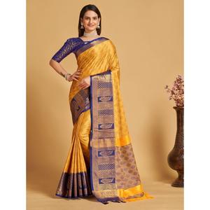 Sari de Seda Suave con Estampado Zari y Blusa Sin Coser, Color Amarillo - Product Image 1