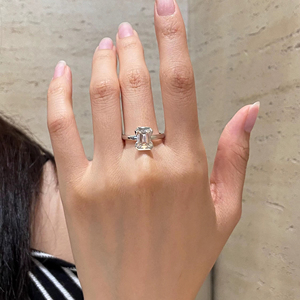 แหวนเพชรทรงเหลี่ยมมรกต 2 กะรัต เพาะเลี้ยงในห้องปฏิบัติการ รับรองโดย IGI สี F ความสะอาด VS+ ทองคำขาว 14K แหวนหมั้นเพชรเม็ดเดี่ยวสำหรับผู้หญิง ของขวัญ - Product Image 1