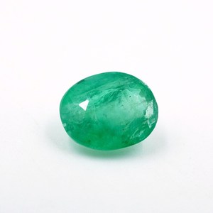 พลอยมรกต HAYAAT GEMS 1 กะรัต สีเขียว รูปไข่ ขนาด 7x6x4 มม.  มีสีเล่น/สีเปลวไฟ สำหรับทำเครื่องประดับ - Product Image 5