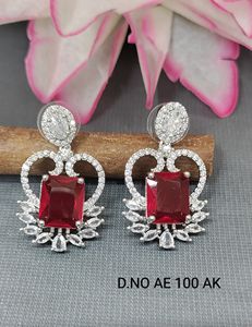 Boucles d'oreilles pendantes de style classique en diamant américain avec zircon sur laiton - Product Image 1