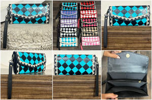 Cartera de Muñeca de Cuero Genuino Estilo Western para Mujer, Hecha a Mano, con Solapa de Cuero a Cuadros y Ranuras para Tarjetas y Efectivo - Product Image 3