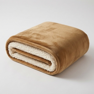Couverture Sherpa unie en polaire dorée, jeté tricoté personnalisé pour la maison et les voyages, style simple, lavable en machine - Product Image 1