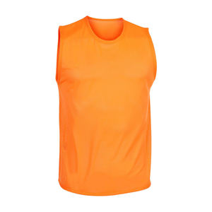 เสื้อกีฬาตาข่ายพิมพ์ลาย ระบายอากาศ กันน้ำ ยืดหยุ่น น้ำหนักเบา คลาสสิก สกรีนโลโก้ได้ แบบกลับด้านได้ สำหรับฝึกซ้อมฟุตบอล - Product Image 3