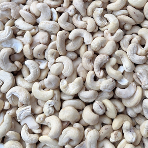 เม็ดมะม่วงหิมพานต์ W180 W320ซานทิโกจากเวียดนามผู้จัดจำหน่ายที่เชื่อถือได้ถั่วเม็ดมะม่วงหิมพานต์ออร์แกนิกจากเวียดนามส่งออกไปยังเอเชีย, สหภาพยุโรป, ตะวันออกกลาง - Product Image 1