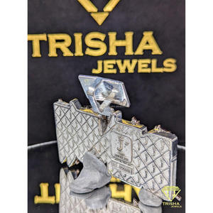 Pendentif personnalisé de luxe serti de diamants VVS cultivés en laboratoire, en argent sterling 925, style hip-hop, par Trisha Jewels - Product Image 6
