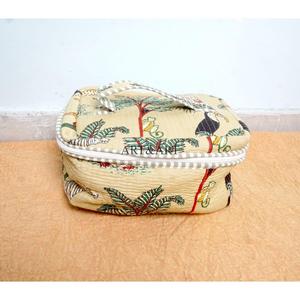 Ensemble de 3 étuis modernes en tissu de coton écologique à imprimé floral pour maquilleuses, fermeture éclair, légers et élégants - Product Image 2