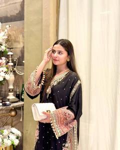Robe Anarkali en soie noire brodée d'étoiles, longueur ras du sol, tenue traditionnelle indienne et pakistanaise pour mariage, coupe régulière pour femme adulte - Product Image 2
