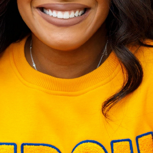 Sudadera amarilla de chenilla con cuello redondo HBCU para mujer, suéter Sigma Gamma Rho, hermandad griega - Product Image 3