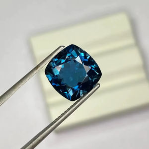 Topacio Azul Londres Natural de 5mm, Corte Facetado, Tono Azul Profundo, Procedente de Minas Brasileñas, Gemas Sueltas - Product Image 1