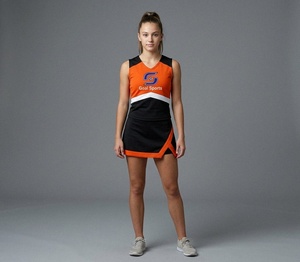 Tenues de cheerleading personnalisées rouge et noir avec strass, sublimation, spandex, polyester, pour compétition et spectacles - Product Image 1