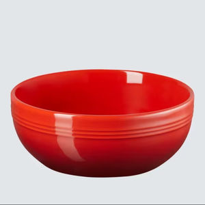 Tazón de Cerámica Rojo Vibrante con Acabado Brillante, Diseño Moderno y Atrevido, Acabado Liso, Resistente, Apto para Alimentos, Ideal para Preparación y Servicio en la Cocina - Product Image 1