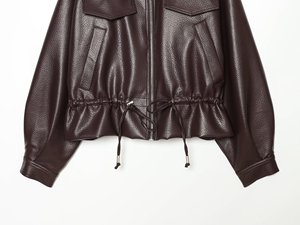 2026 Herbst Neue Modische Damen Freizeitjacke im Vintage-Stil, Winddicht, Umweltfreundlich, Gewebt, Schlicht, Vielseitig, mit Verstellbarer Taille, Kaschmir - Product Image 4