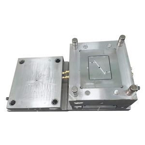 Molde de inyección de plástico personalizado para la fabricación de piezas de plástico de precisión - Molde de pulverización para carcasa frontal - Product Image 3