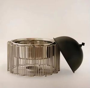 Moderno calentador de comida gris con soporte de caligrafía árabe plateada, redondo, de cerámica, con tapa de vidrio para banquetes de lujo. - Product Image 4