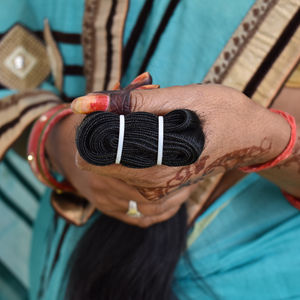 Fournisseur de mèches de cheveux indiens bruts 100 % naturels non traités, extensions de cheveux humains vierges lisses en gros à vendre - Product Image 6